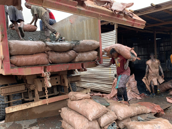 RDC : le gouvernement suspend les exportations de cobalt pour 4 mois.